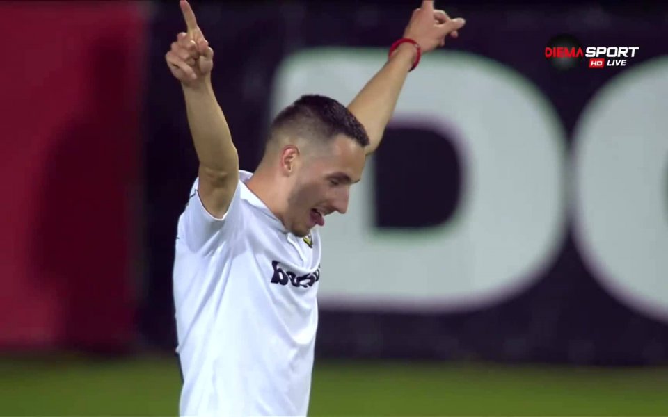 Славия вече води с 3:1 на Царско село в мач