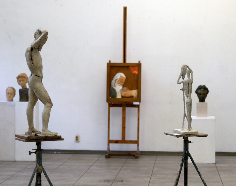 <p>Веселин Василев - Скулптура и рисунки, изложба в галерия &bdquo;Академия&ldquo;</p>