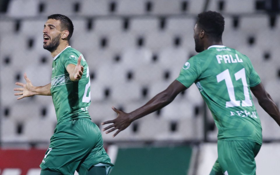 При победата над Славия с 4:2 Крум Стоянов вкара може