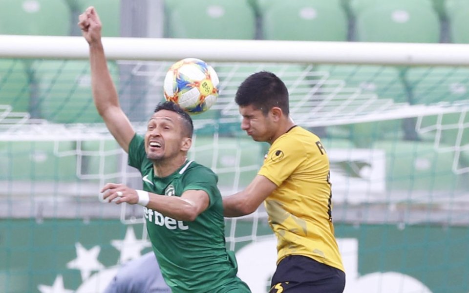 Лудогорец и Ботев Пловдив играят при резултат 1:1 в двубой