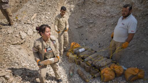  <p>"ИДИЛ скри мини в къщите ни, в нивите ни, даже в играчките на децата"</p> 