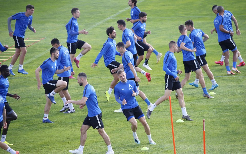 Футболистите на Левски са били изследвани с PCR тестове за