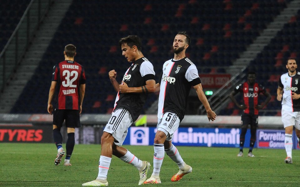 Ювентус победи Болоня с 2:0 като гост и поведе с
