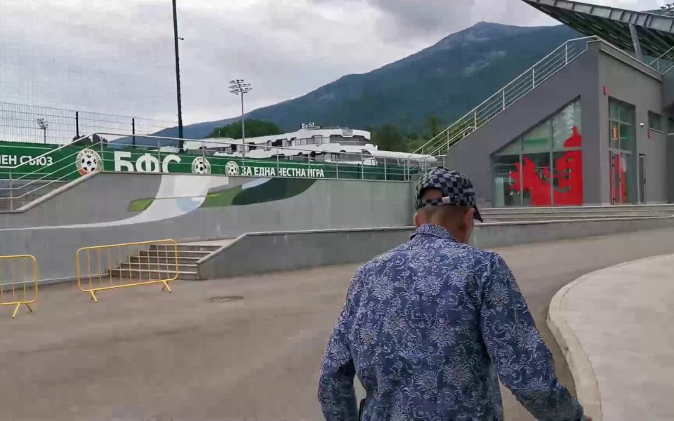 .native-ad-suggested-news { position: relative; margin-bottom: 40px; width: 100%; padding: 20px