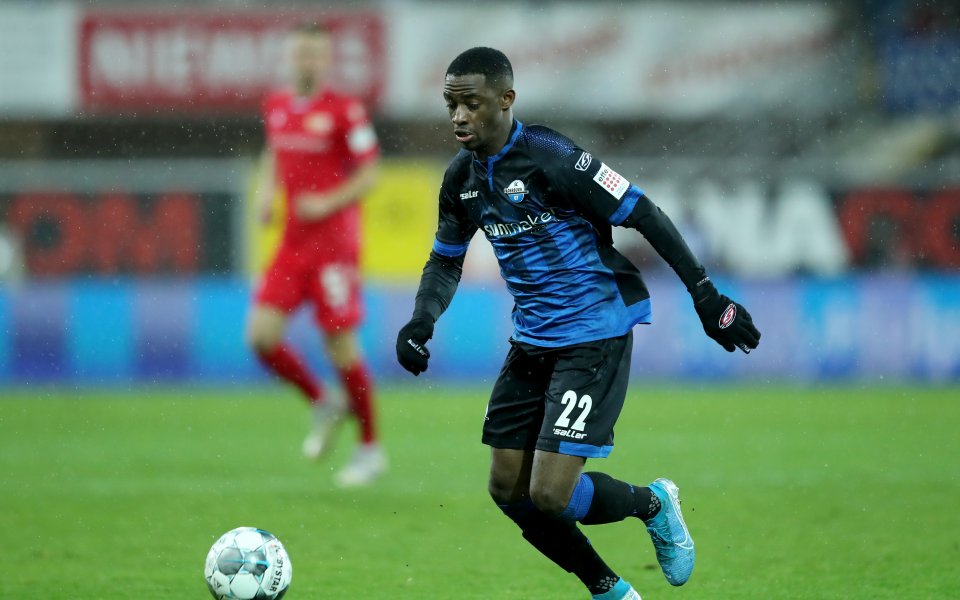 Крилото на Падерборн Кристофър Антуи-Аджей е трансферна цел на Лудогорец,