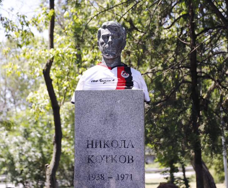 Откриване на мемориал Никола Котков1