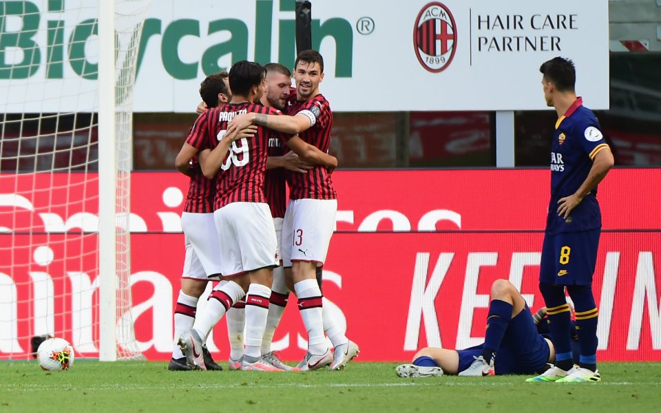 Отборите на Милан и Рома играят при резултат 2:0 в