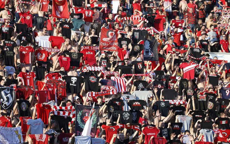 9 души задържани от полицията на Националния стадион