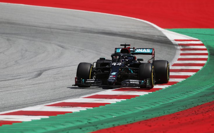 Хамилтън отново над всички в последната свободна тренировка