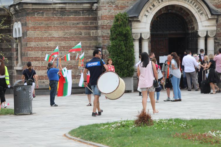  служители на реда митинг 