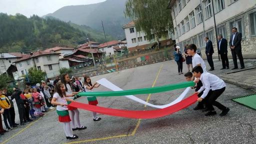  Онлайн образованието в смолянското село Грохотно - задачата е допустима 