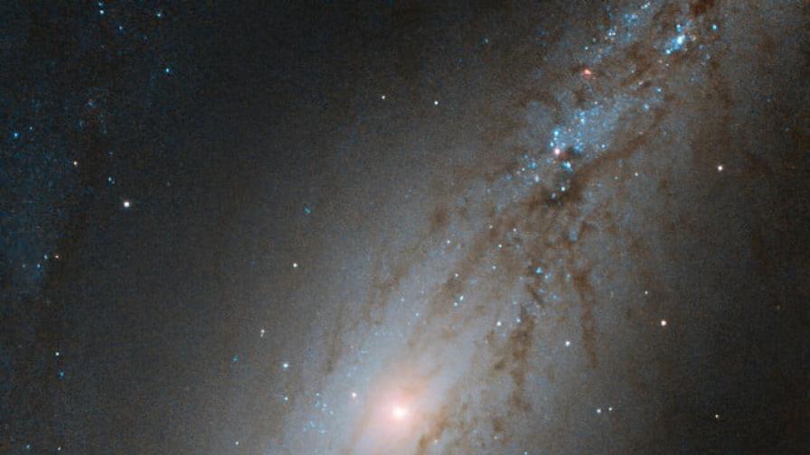 "Хъбъл" засне галактика, която се отдалечава с 1564 км/сек