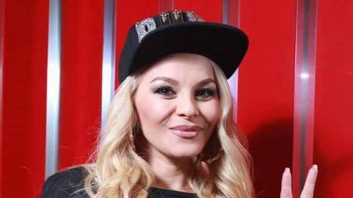  Певицата ДесиСлава е с ковид 