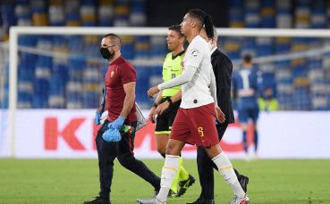 Преговорите между Рома и Манчестър Юнайтед за трансфера на Крис Смолинг изглежда вече са приключили успешно