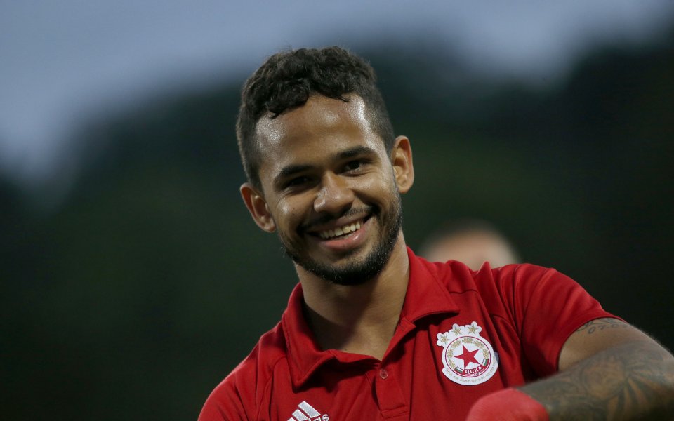 Няколко часа след привличането на Димитър Евтимов, ЦСКА осъществи и