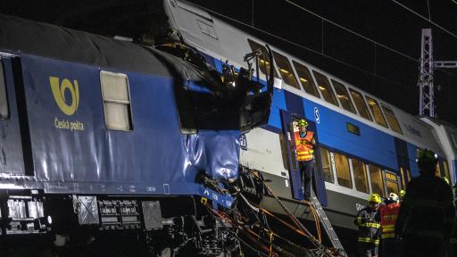  <p>Жертва и десетки ранени при конфликт сред влакове в Чехия</p> 