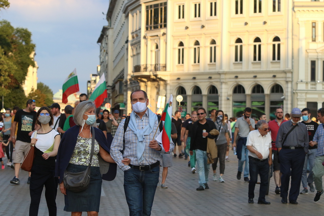 <p>Седма вечер антиправителствени протести в София</p>