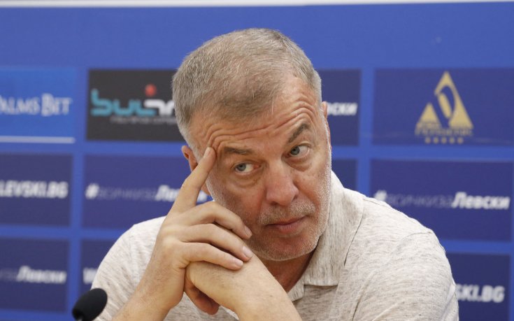 Сираков изригна заради твърденията, че Левски слага тире