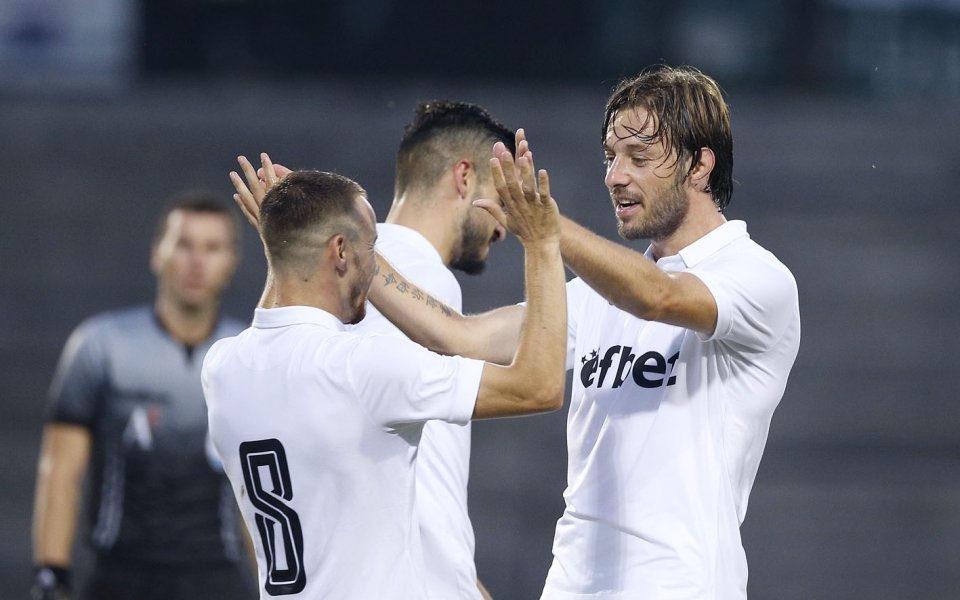 Дунав и Монтана играят при резултат 0:3 в решителен бараж