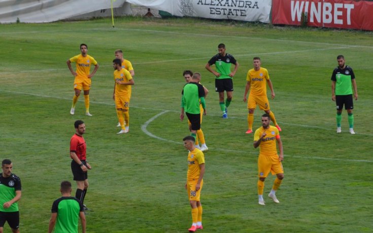 Арда и Хебър с реми в контрола