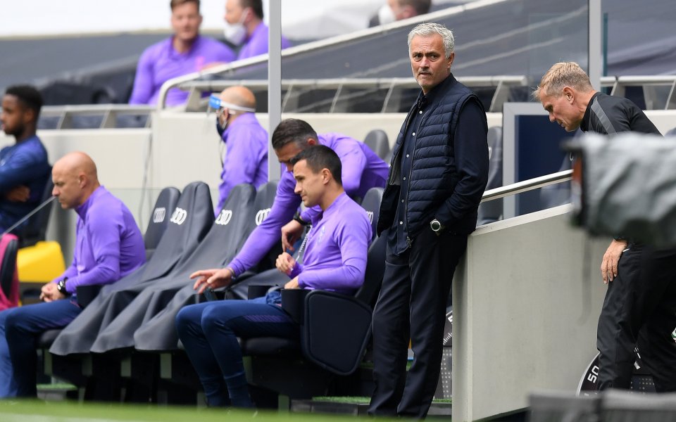 Мениджърът на Тотнъм Жозе Моуриньо постави пред играчите си като