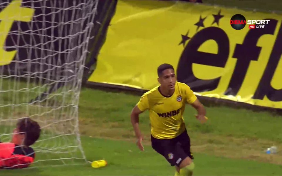 .native-ad-suggested-news { position: relative; margin-bottom: 40px; width: 100%; padding: 20px