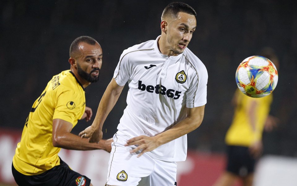 Крилото на Славия Емил Стоев стана баща за първи път