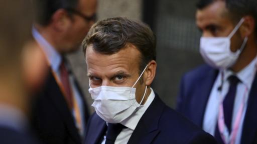  <p>Защо Макрон "удари с ръка по масата" в Брюксел</p> 