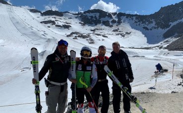 Най добрият български алпиец Алберт Попов и неговият екип завършиха днес