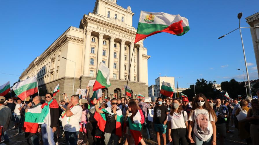 Как ЕК коментира събитията в България?