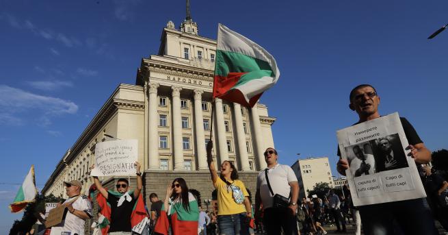 България Центърът на София отново се изпълва 18 ти ден антиправителствени
