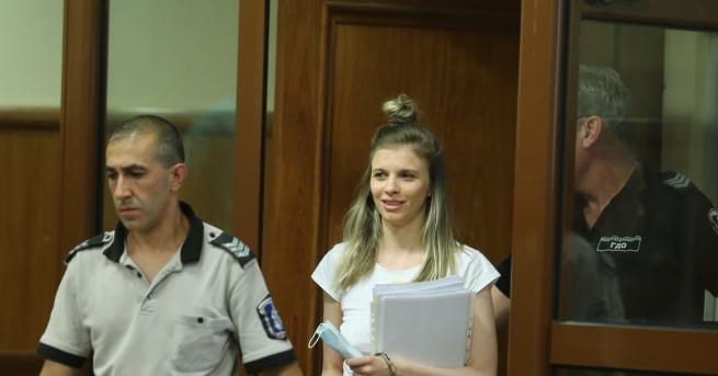 България Съдът остави Лиляна Деянова в ареста Певицата говори пред
