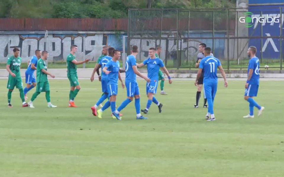 Левски победи с 2:1 изпадналия във Втора лига Витоша Бистрица