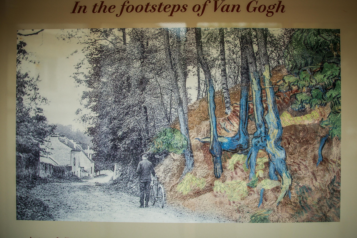 <p>Френски изследовател от Института Ван Гог, откри мястото, където Винсент Ван Гог рисува последната си творба &bdquo;Racines&ldquo; (дървесни корени) с помощта на пощенска картичка.</p>

<p>&nbsp;</p>