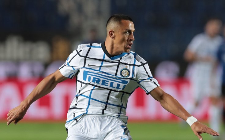 Интер и Юнайтед си стискат ръцете за Алексис