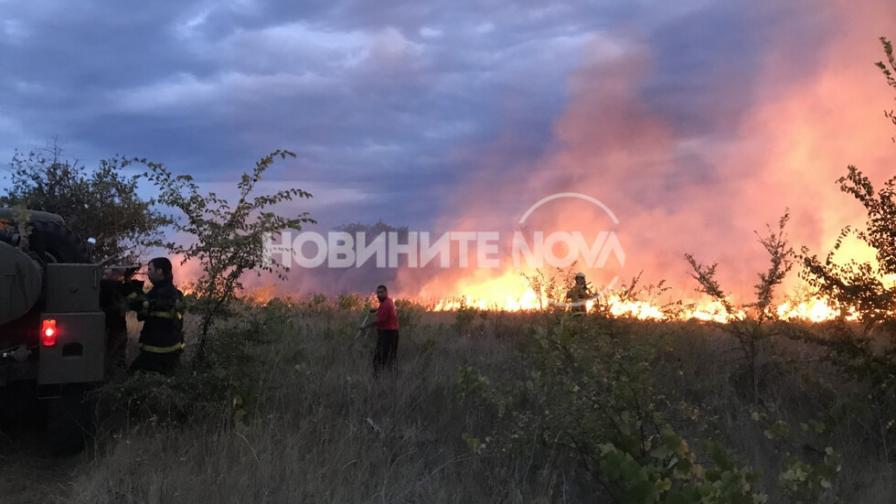  Пожари край Любимец и в Казанлъшко 
