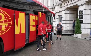 native ad suggested news position relative margin bottom 40px width 100 padding 20px