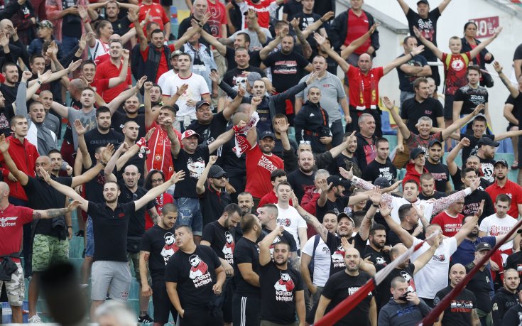 ЦСКА с важно уточнение за билетите за дербито с Левски