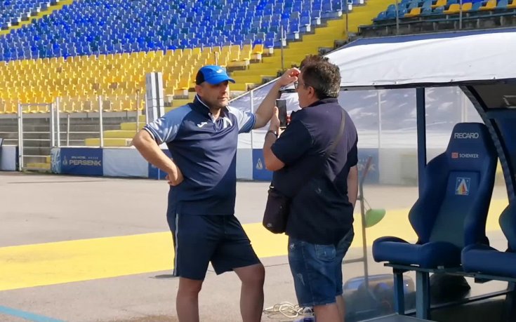 Тити Папазов първи тества новата екипировка на Левски
