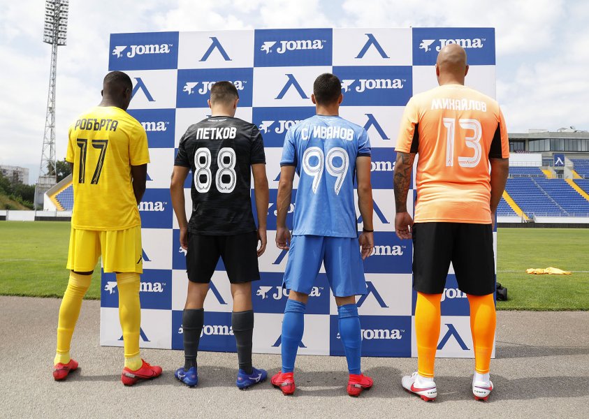 Представяне на новите екипи на Левски за сезон1