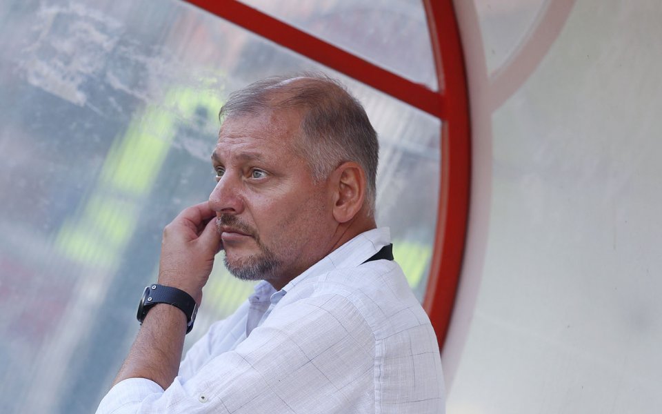 Старши треньорът на Етър Петко Петков коментриа тежката домакинска загуба