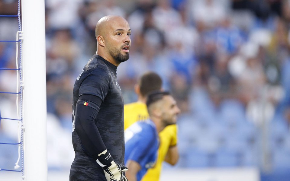 Вратарят на Левски - Николай Михайлов, изглежда коренно преобразен. От