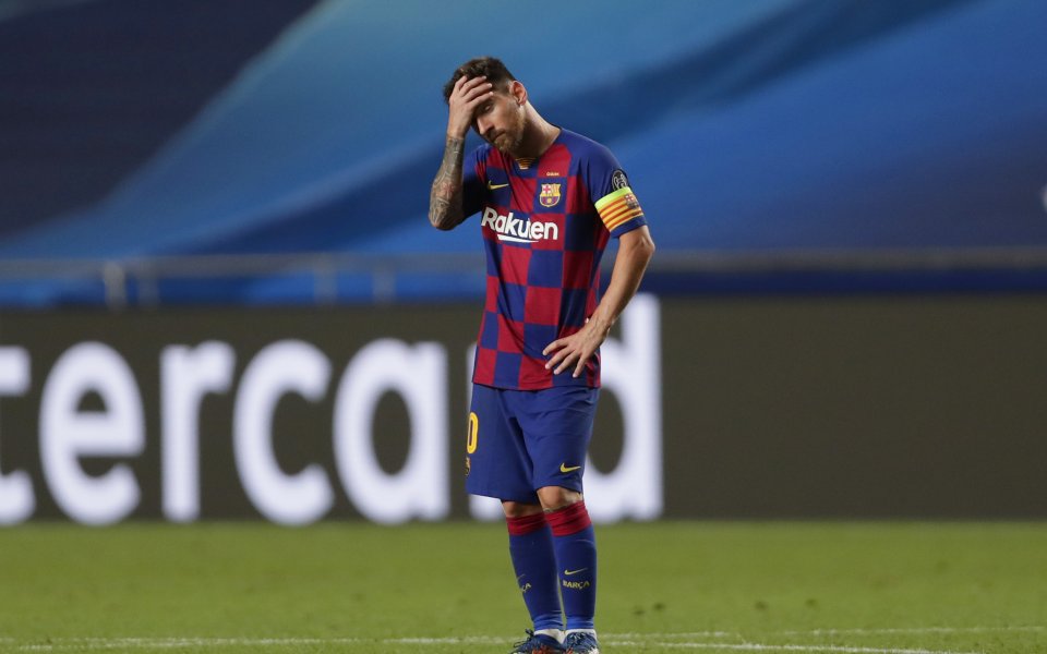 Звездата на Барселона Лионел Меси е информирал ръководството на клуба,