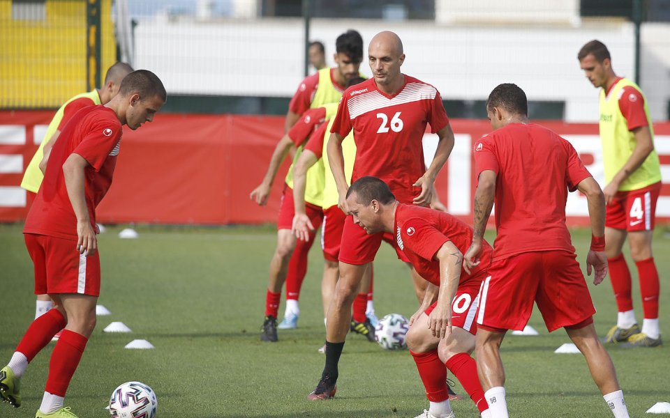 Царско село и Монтана играят при 0:0 в мач от