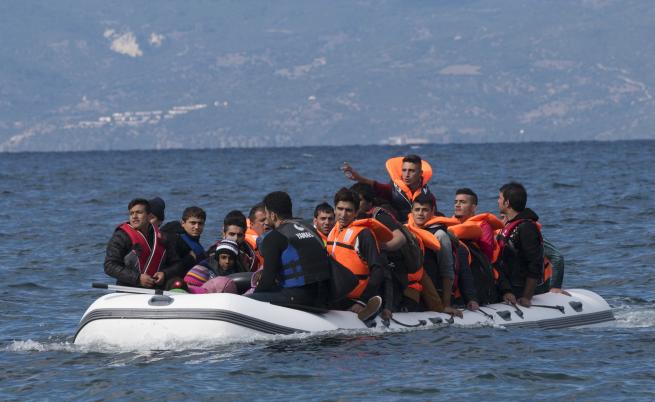 Ръст на мигрантския поток през централното Средиземноморие, каква е причината