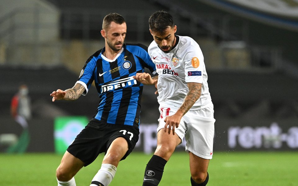 Интер и Севиля играят при 1:1 в дългоочаквания финал на