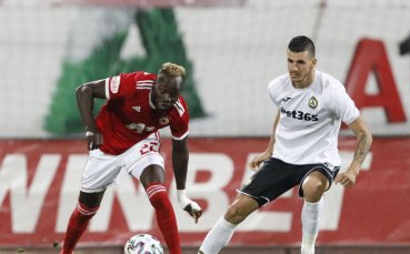 ЦСКА и Славия играят при резултат 0 0 на стадион Българска