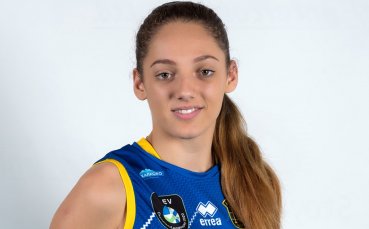 Волейболистката на Марица Пловдив Добрина Христоскова ще продължи кариерата си