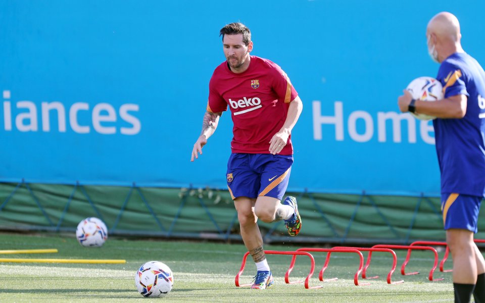 Барселона публикува видео от първата тренировка на Лионел Меси след