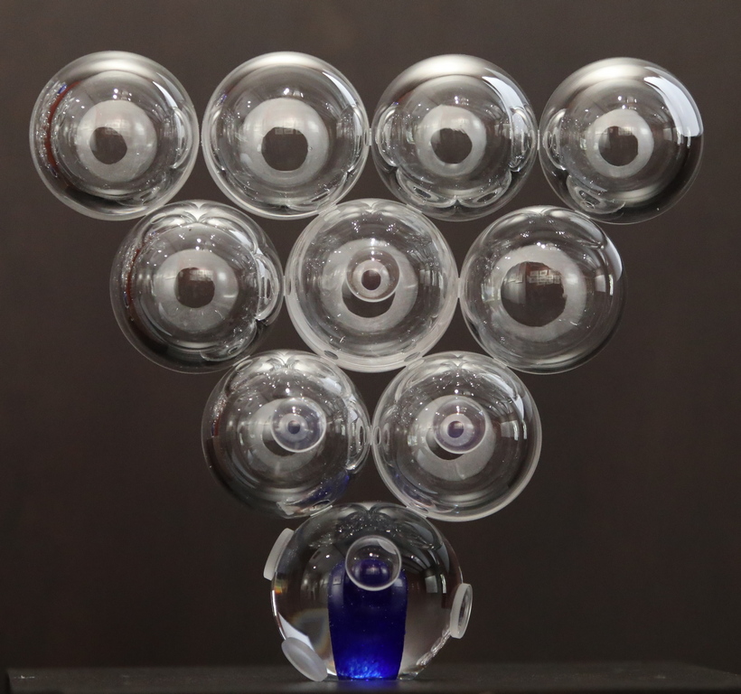 <p>Габриела Тончева Cassiopeia - издухано стъкло, blown glass</p>